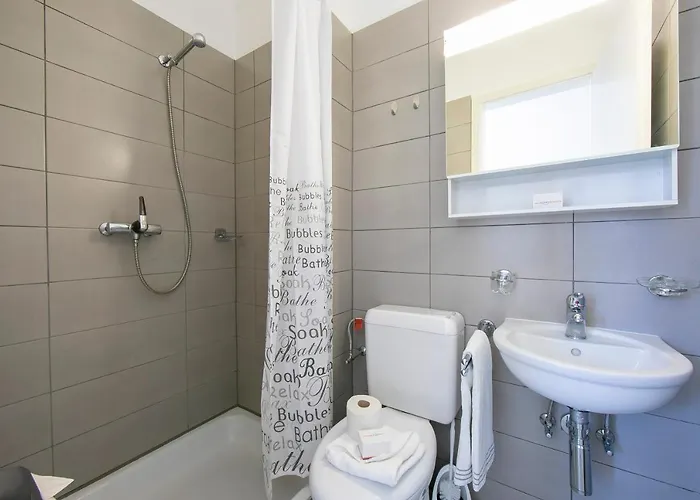 Casa Cupido- Happy * 로카르노