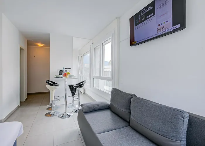 Casa Cupido- Happy ロカルノ